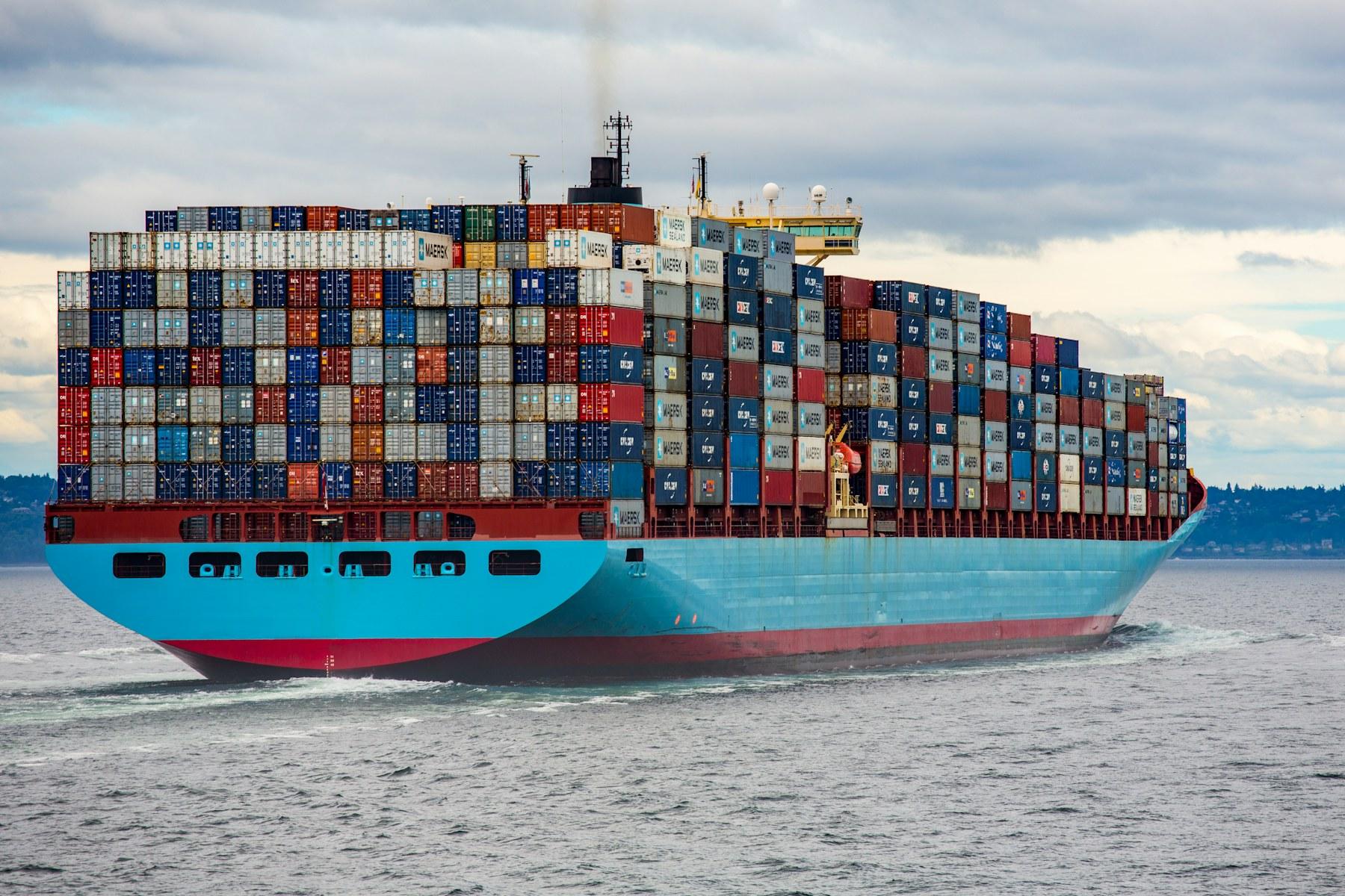 Docker для инженера: образы, контейнеры, тома, сети и контроль ресурсов